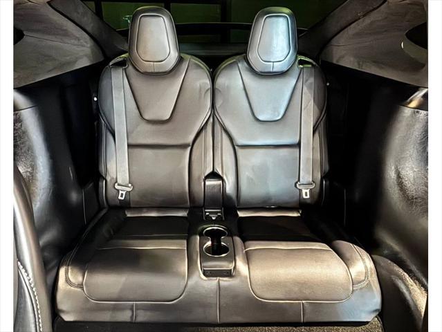 Photo of 2022 Green Tesla Model X