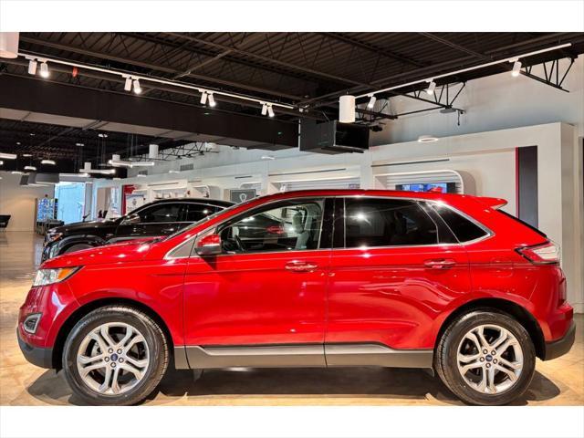 Photo of 2017 Ruby Red Metallic Tinted Clearcoat Ford Edge