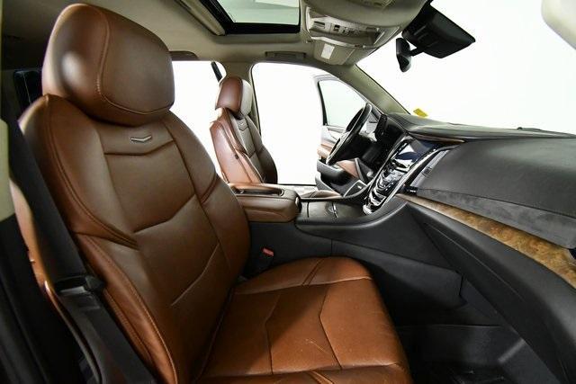 Photo of 2016 Majestic Plum Metallic Cadillac Escalade
