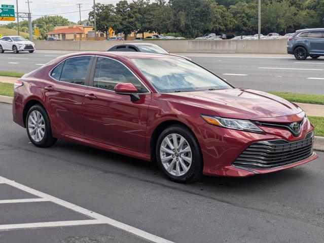 Photo of 2019 Ruby Flare Pearl Toyota Camry