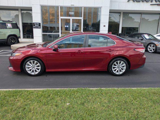 Photo of 2019 Ruby Flare Pearl Toyota Camry