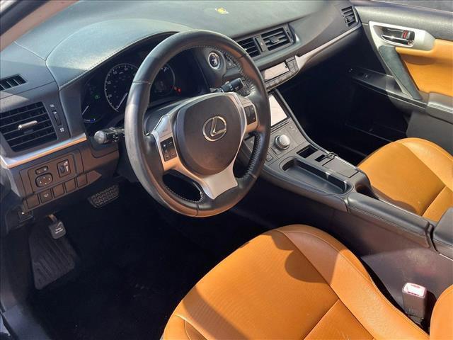 Photo of 2013 Obsidian Lexus CT 200h
