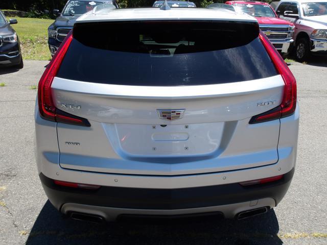 Photo of 2019 Radiant Silver Metallic Cadillac XT4