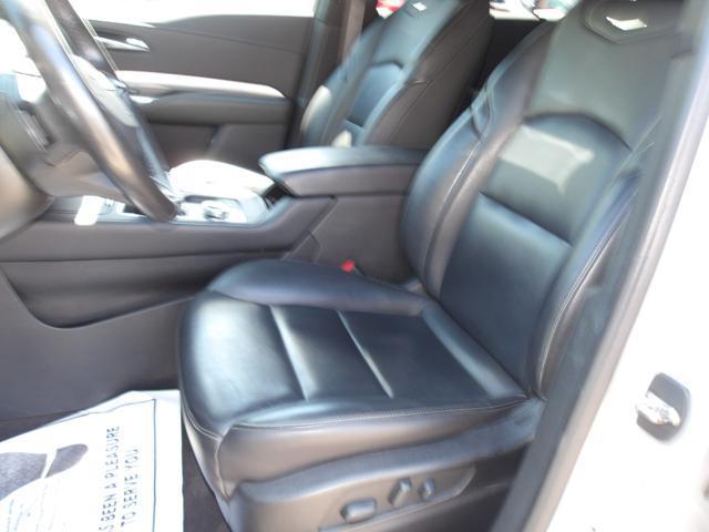 Photo of 2019 Radiant Silver Metallic Cadillac XT4