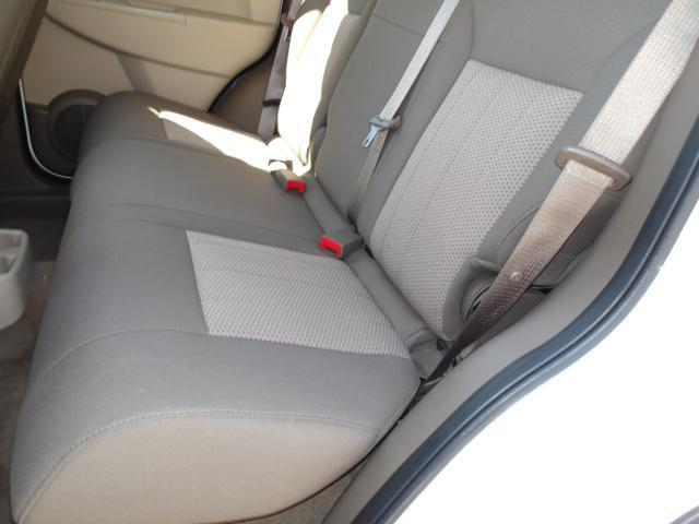 Photo of 2011 White Jeep Liberty