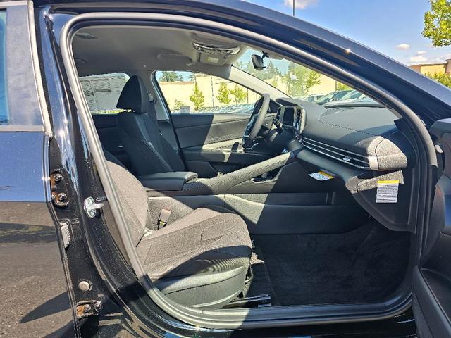Photo of 2025 Black Hyundai ELANTRA HEV