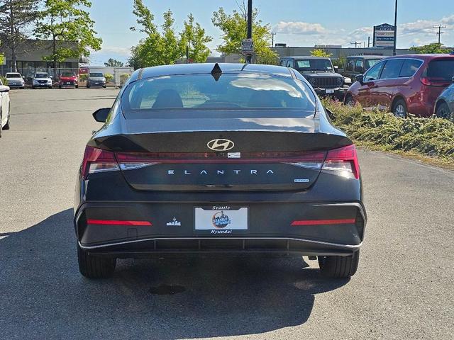 Photo of 2025 Black Hyundai ELANTRA HEV