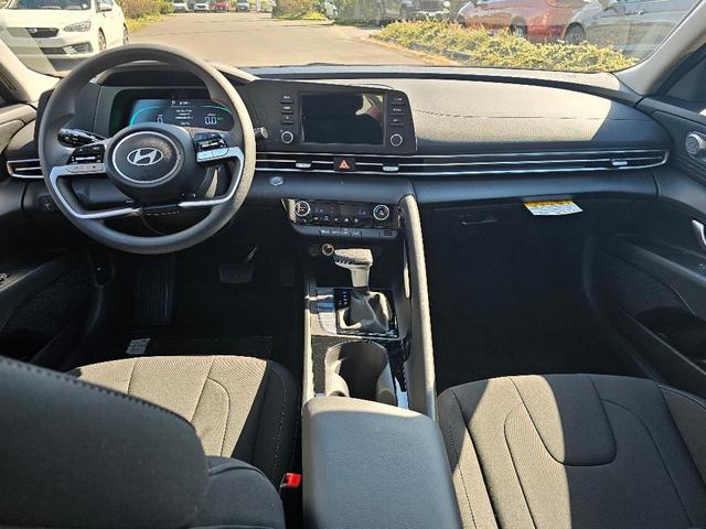 Photo of 2025 Black Hyundai ELANTRA HEV