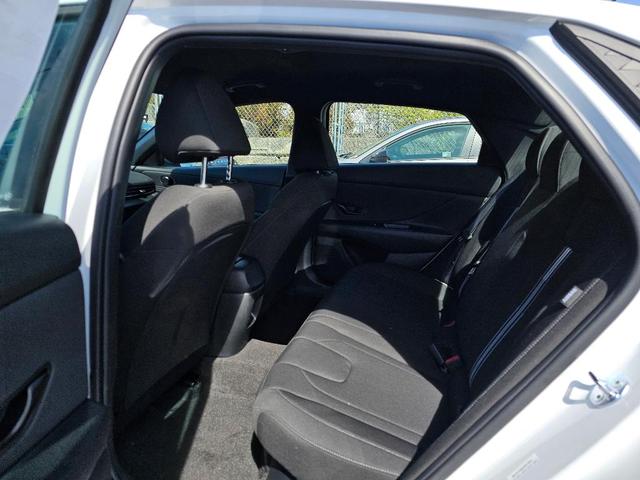 Photo of 2025 White Hyundai ELANTRA HEV