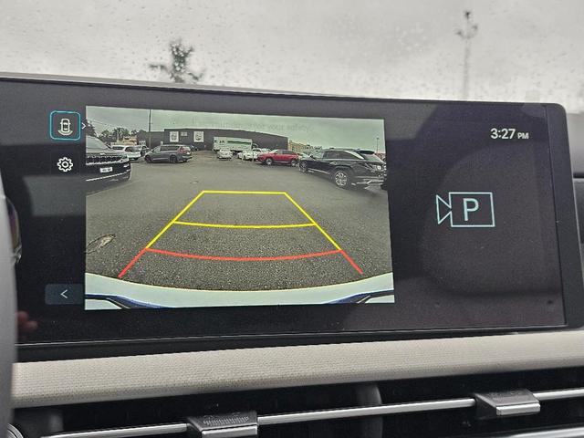 Photo of 2025 White Pearl Hyundai TUCSON Hybrid