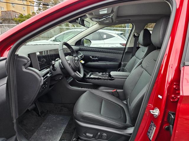 Photo of 2025 Red Hyundai TUCSON Hybrid