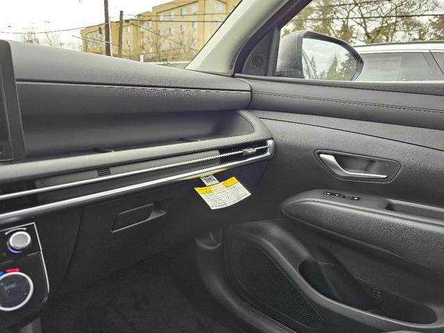 Photo of 2025 Red Hyundai TUCSON Hybrid