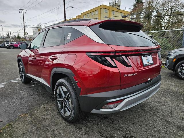 Photo of 2025 Red Hyundai TUCSON Hybrid