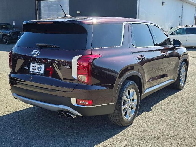 Photo of 2022 Burgundy Hyundai PALISADE