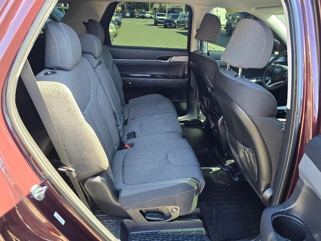 Photo of 2022 Burgundy Hyundai PALISADE