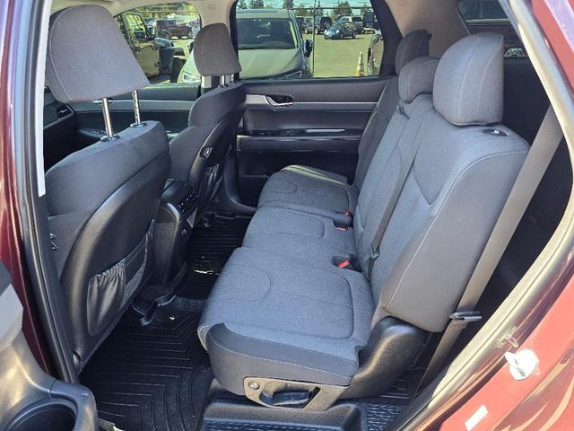 Photo of 2022 Burgundy Hyundai PALISADE