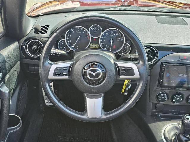 Photo of 2006 Copper Red Mica Mazda MX-5 Miata