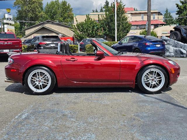 Photo of 2006 Copper Red Mica Mazda MX-5 Miata