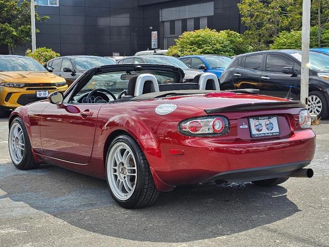 Photo of 2006 Copper Red Mica Mazda MX-5 Miata