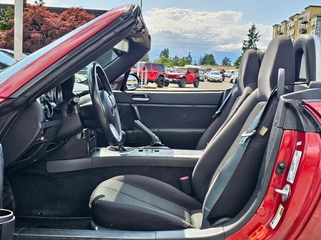 Photo of 2006 Copper Red Mica Mazda MX-5 Miata