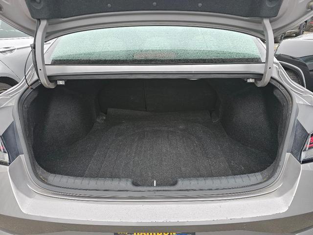 Photo of 2021 Metal Hyundai ELANTRA HEV