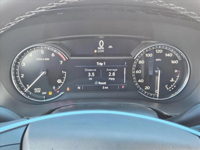 Photo of 2025 Crystal White Tricoat Cadillac XT5