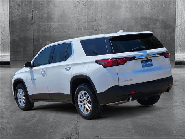 Photo of 2023 Summit White Chevrolet Traverse