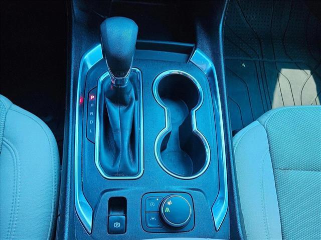 Photo of 2023 Summit White Chevrolet Traverse