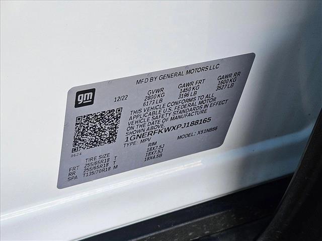 Photo of 2023 Summit White Chevrolet Traverse