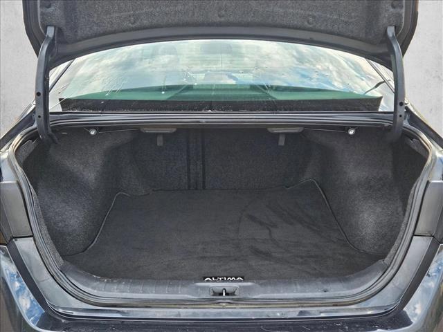 Photo of 2020 Storm Blue Metallic Nissan Altima