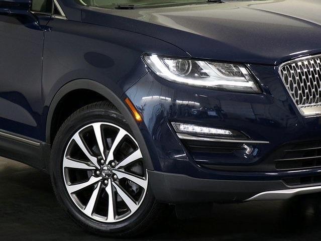 Photo of 2019 Rhapsody Blue Metallic Lincoln MKC