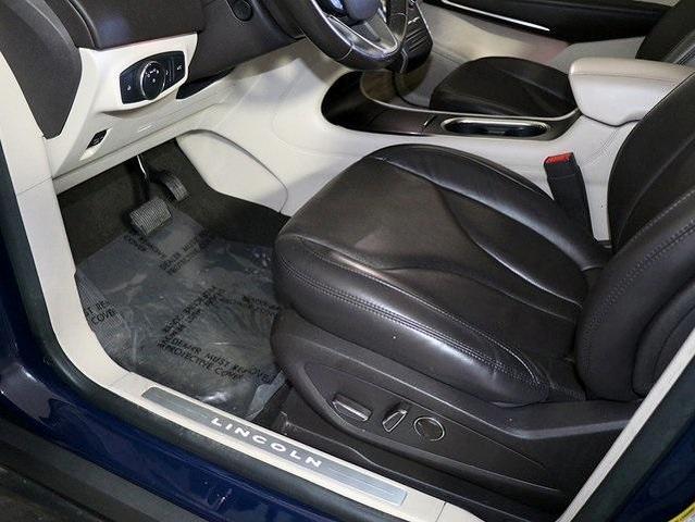 Photo of 2019 Rhapsody Blue Metallic Lincoln MKC