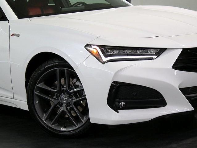 Photo of 2025 Platinum White Pearl Acura TLX