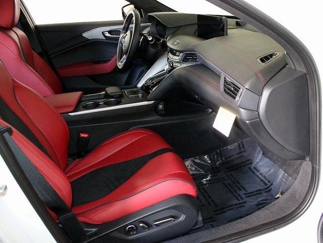 Photo of 2025 Platinum White Pearl Acura TLX