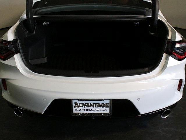 Photo of 2025 Platinum White Pearl Acura TLX