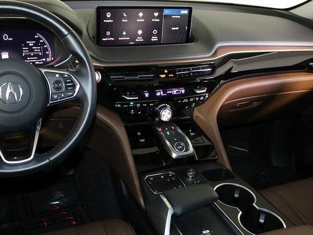 Photo of 2023 Platinum White Pearl Acura MDX