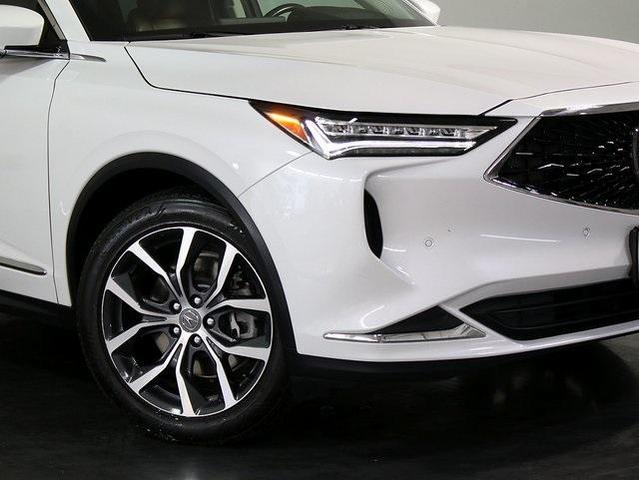 Photo of 2023 Platinum White Pearl Acura MDX