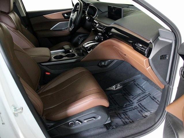 Photo of 2023 Platinum White Pearl Acura MDX
