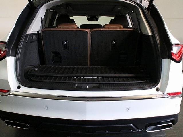 Photo of 2023 Platinum White Pearl Acura MDX