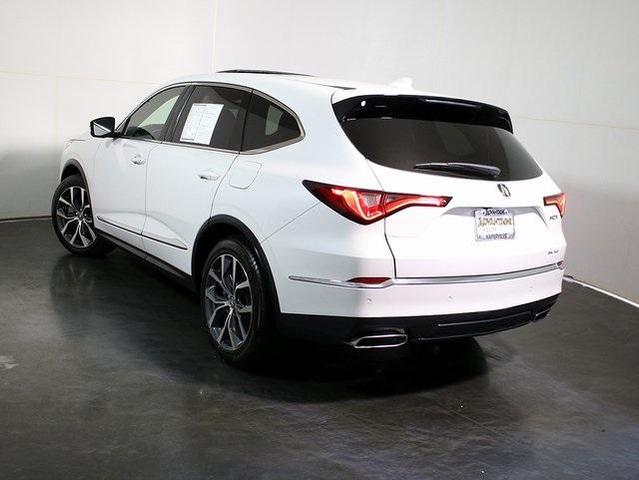 Photo of 2023 Platinum White Pearl Acura MDX