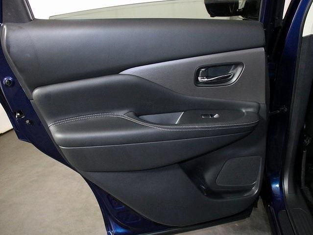 Photo of 2019 Gray Nissan Murano