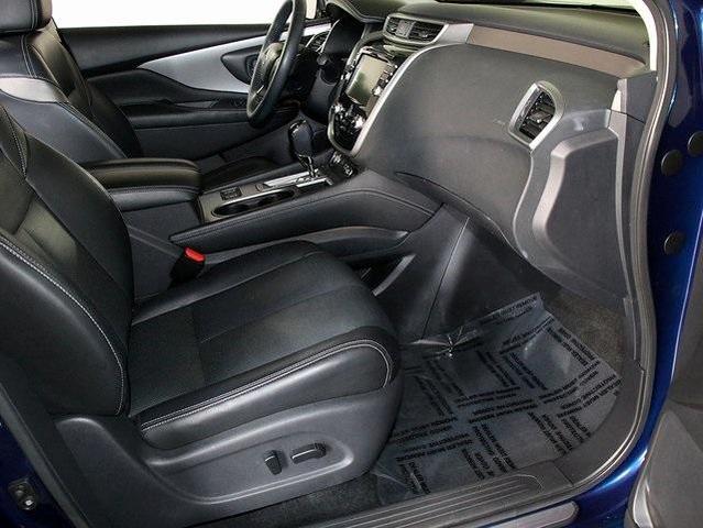 Photo of 2019 Gray Nissan Murano