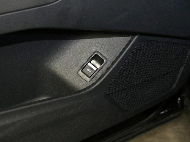Photo of 2024 Mythos Black Metallic Audi Q4 e-tron
