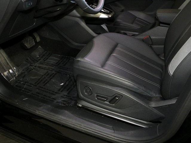 Photo of 2024 Mythos Black Metallic Audi Q4 e-tron