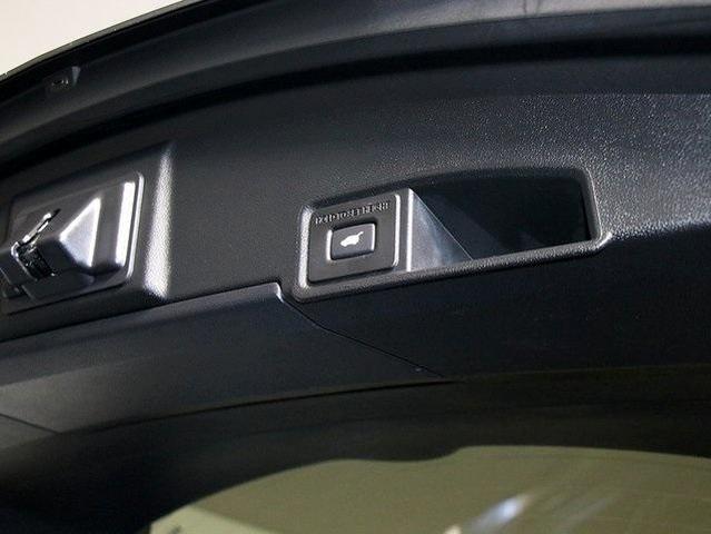 Photo of 2022 Liquid Carbon Metallic Acura RDX