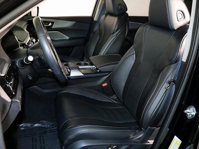 Photo of 2024 Majestic Black Pearl Acura MDX