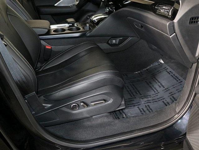 Photo of 2024 Majestic Black Pearl Acura MDX