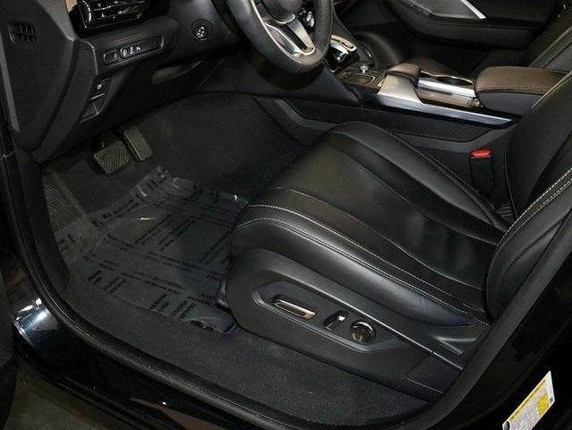 Photo of 2024 Majestic Black Pearl Acura MDX