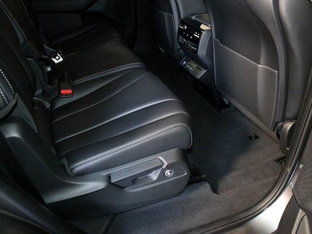 Photo of 2025 Liquid Carbon Metallic Acura MDX