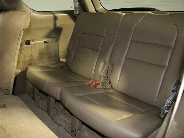 Photo of 2004 Taffeta White Acura MDX